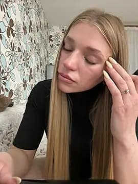 adel_secret live cam