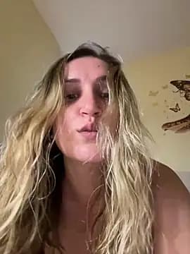 Bia_sexynovaes live cam