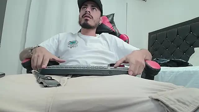 MatthewCullen live cam