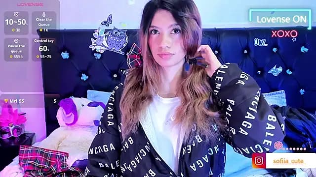 Sofiia_cute_ live cam