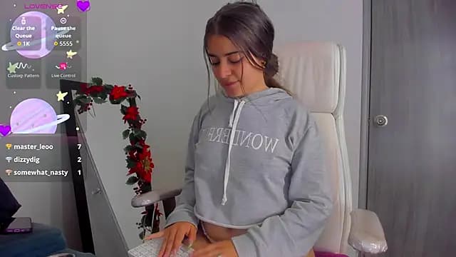 Brunnettee_1 live cam