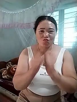 kimngan12 live cam on Stripchat