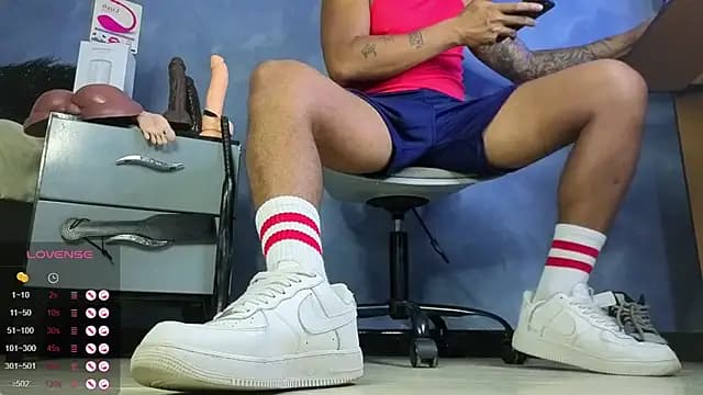 TomLover_12 live cam