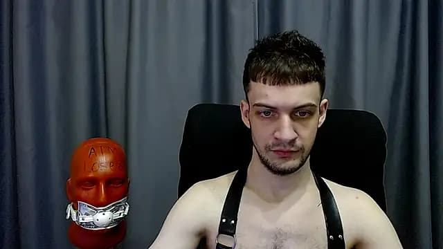 _Damien_thorn_ live cam on Stripchat