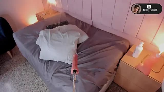 Hillary_Collins1 live cam