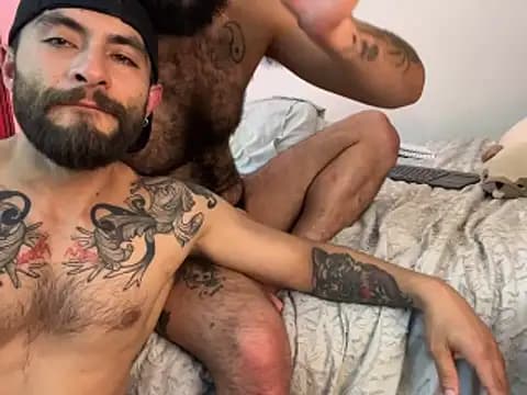 Damianscouple live cam