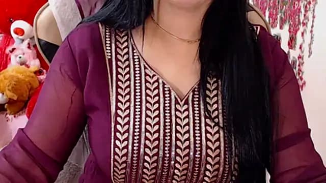 Cute_Shanaya_143 live cam