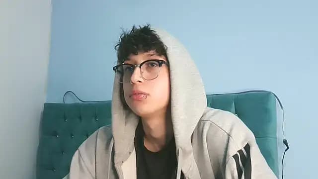 _Thomas_hot_ live cam on Stripchat