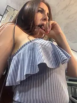 Sweet_bellaa_ live cam