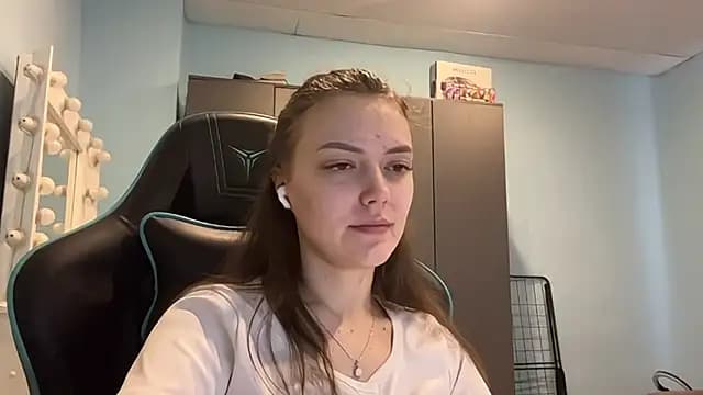 AndreeMerryman live cam on Stripchat