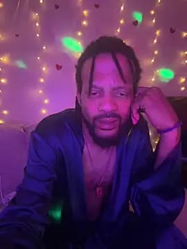 magic_man1085 live cam