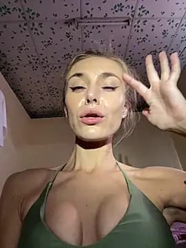 White_mistress live cam