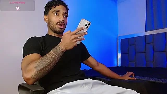 Christian_thor live cam