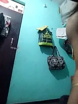 Hotty-Divya live cam