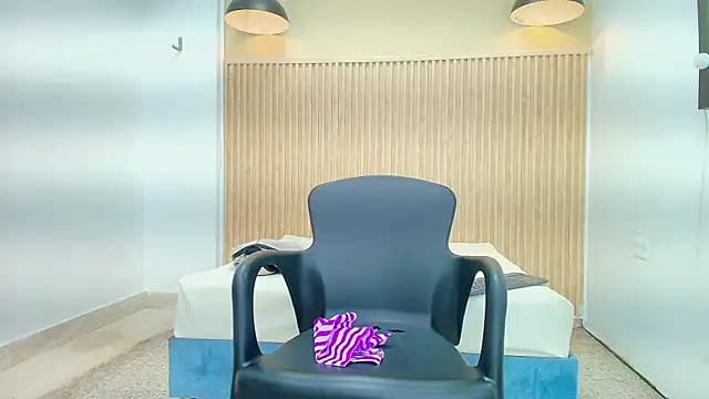 LUCA_TURNER live cam