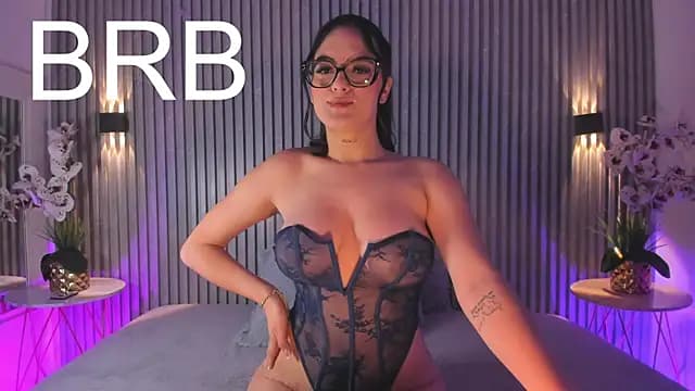 SOPHICOLLINS live cam