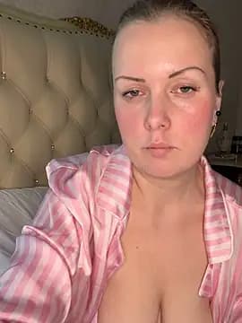 Piccolamonella29 live cam