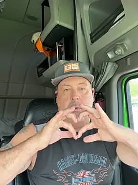 Diversified_Reality live cam