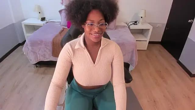 ebony_fantasy2 live cam