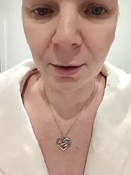 l4dyc4pricorn76 live cam