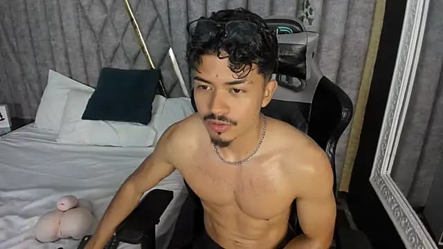 NicolaiKarav live cam