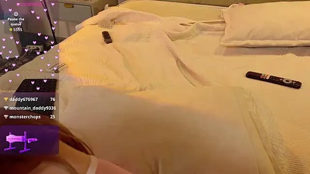 Nicolle_moors live cam