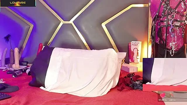 Scarlettt_Ass live cam