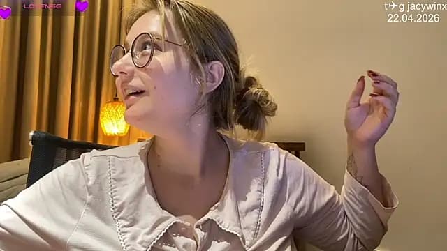 JacyWinslat live cam