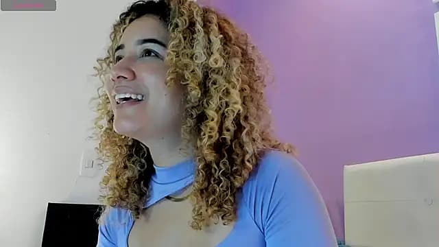 Charlotte11-11 live cam