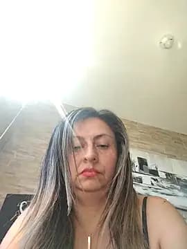 Latiinvenushot live cam