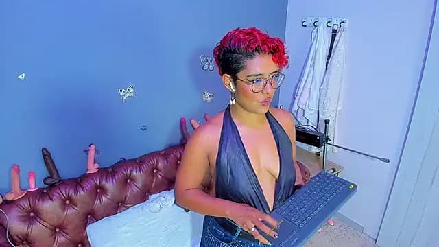 Kaira_mosse live cam