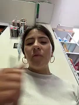 Andrea_19blonde live cam