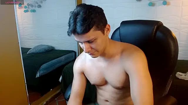 Zayn_clausen live cam