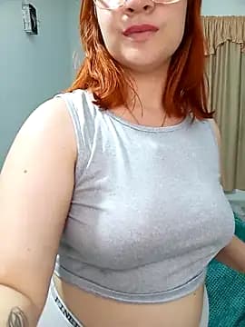 Curves_Nina live cam