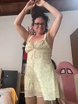 Sharongirl07 live cam