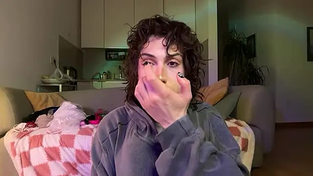 kira_yoshika9e live cam