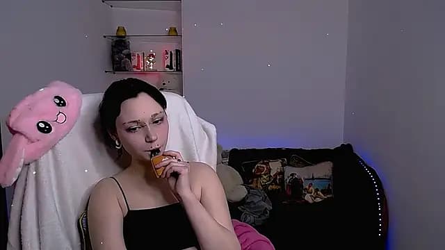 VikaViktoria live cam on Stripchat