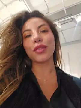 Karen_San_Miguel live cam