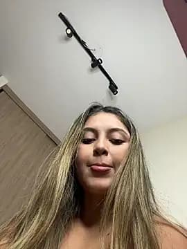 lunablossom_ live cam