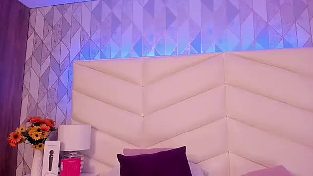 Lizzi_Hotman_ live cam