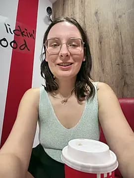 The_Snowwhitee live cam