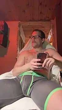 SillyDillyNewfie live cam