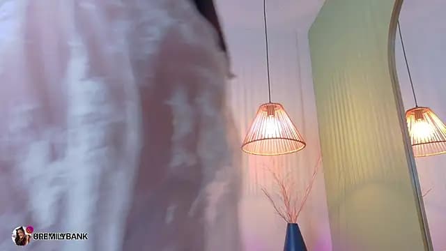emily_bank live cam