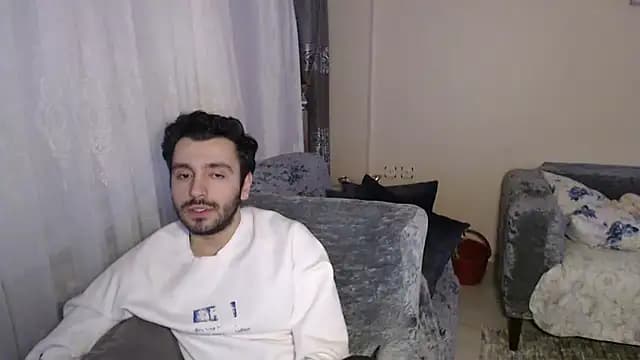 handsomeee04 live cam
