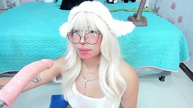 SafiroAgataaa live cam