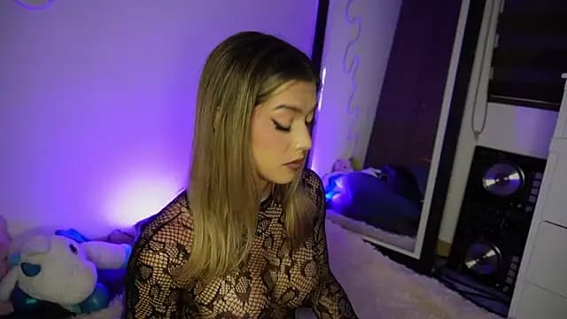 tay_ler3 live cam