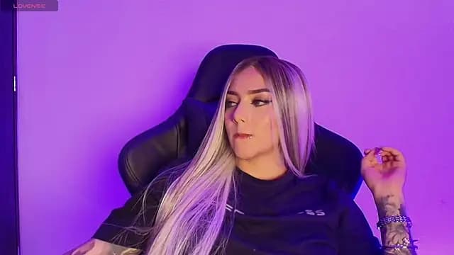 Megan_jacksonn_ live cam