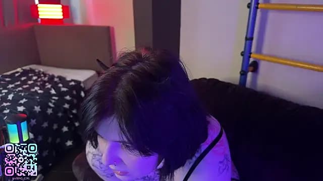 LoveIyBarbie live cam