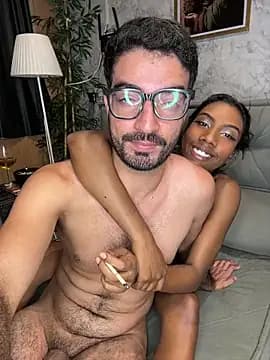 Naomisalles live cam