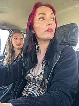 MeganFoxiyyy live cam